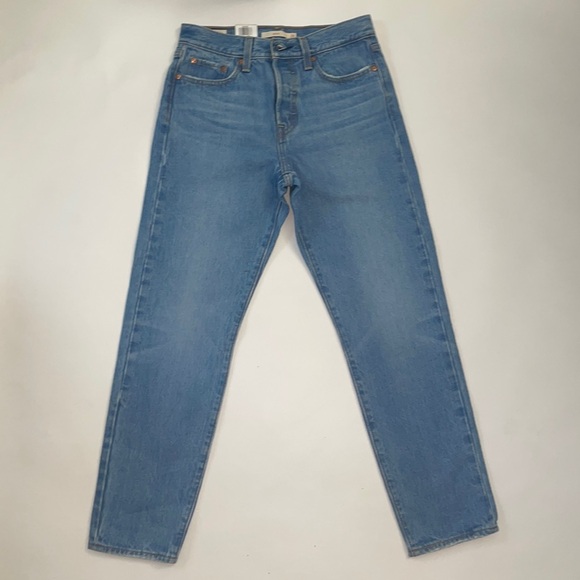 Levi's Denim - NWT Levi’s Wedgie Jeans size 26
